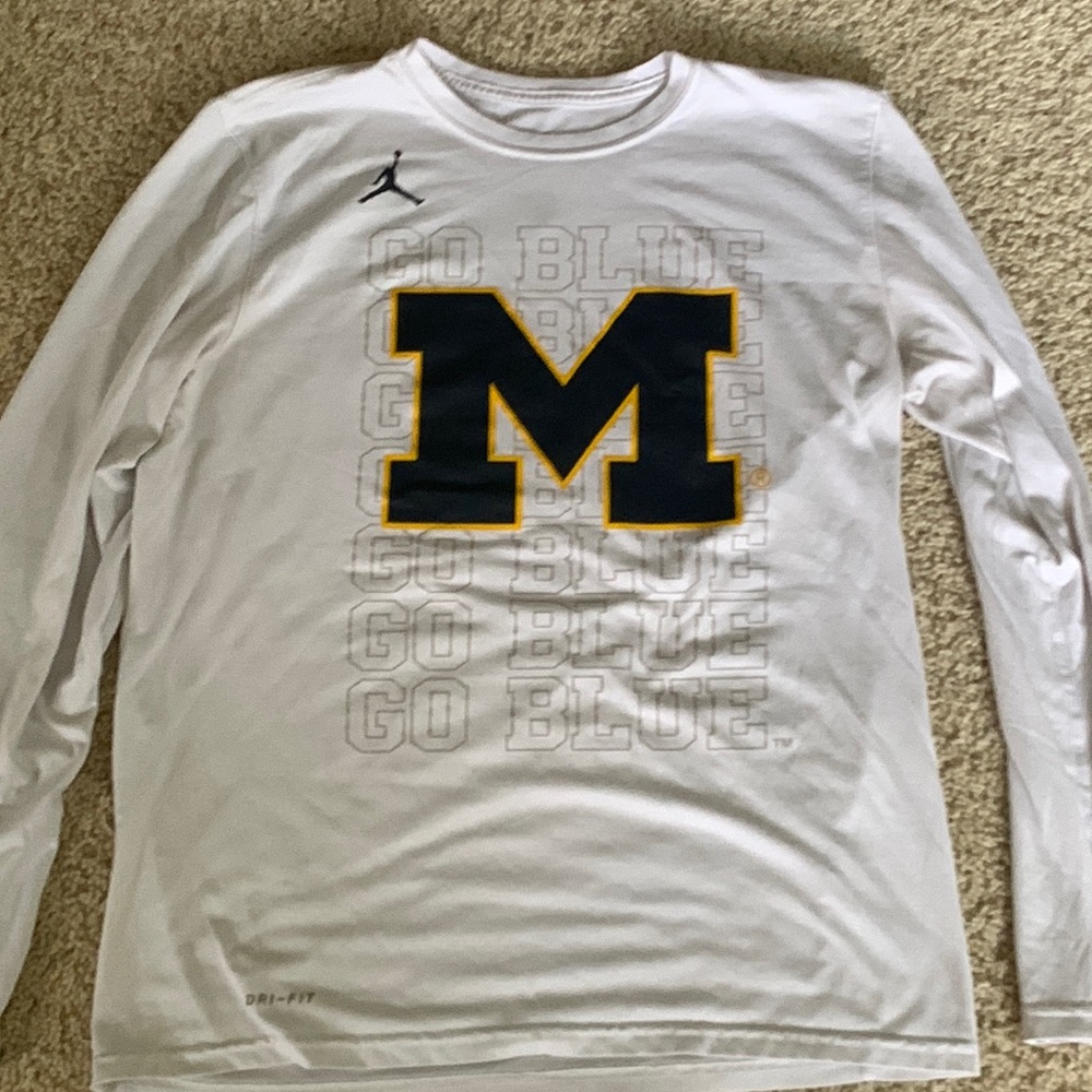 ⭐️BOGO⭐️ Mens Medium Jordan University Of Michigan Long Sleeve T